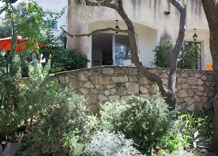 2ba Domaine Malacucina 펜션 *